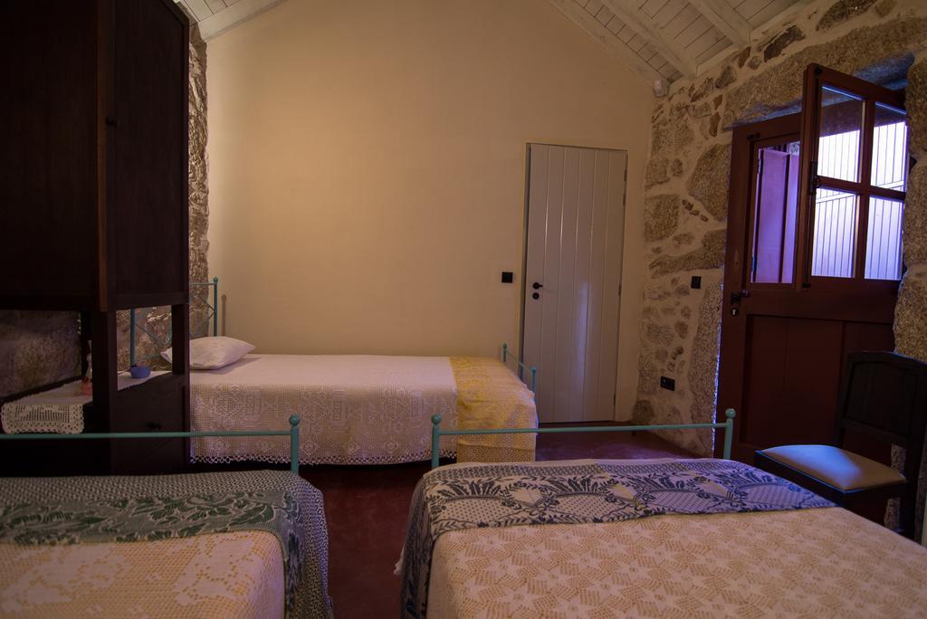 ヴァーレ・デ・カンブラ Casas Dos Avosゲストハウス 部屋 写真