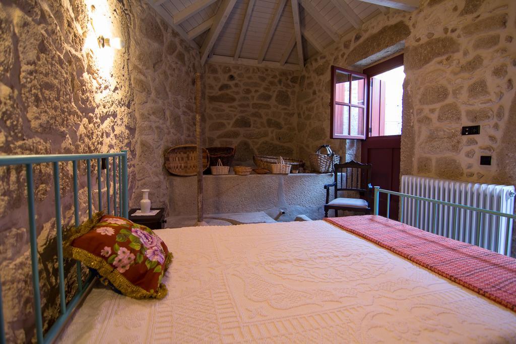 ヴァーレ・デ・カンブラ Casas Dos Avosゲストハウス 部屋 写真