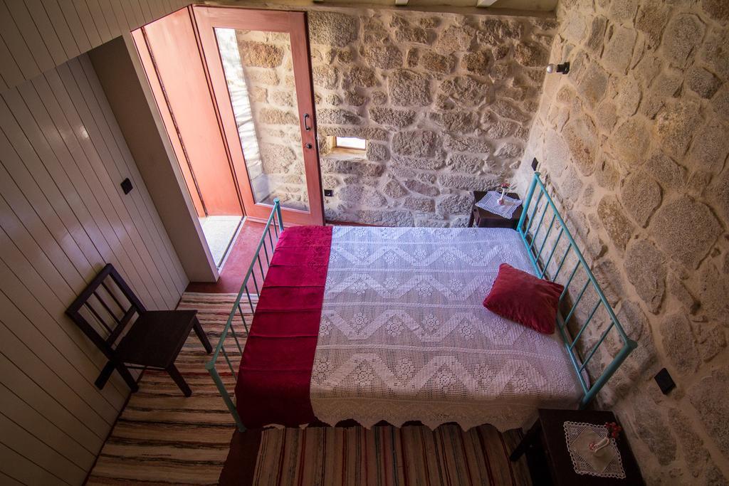 ヴァーレ・デ・カンブラ Casas Dos Avosゲストハウス 部屋 写真