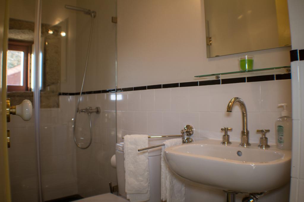 ヴァーレ・デ・カンブラ Casas Dos Avosゲストハウス 部屋 写真