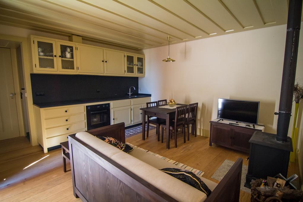 ヴァーレ・デ・カンブラ Casas Dos Avosゲストハウス 部屋 写真