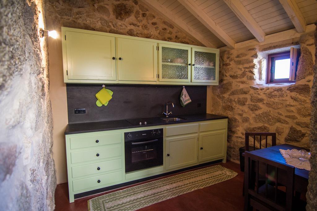 ヴァーレ・デ・カンブラ Casas Dos Avosゲストハウス 部屋 写真