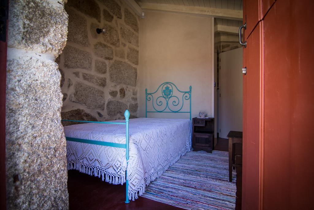 ヴァーレ・デ・カンブラ Casas Dos Avosゲストハウス 部屋 写真