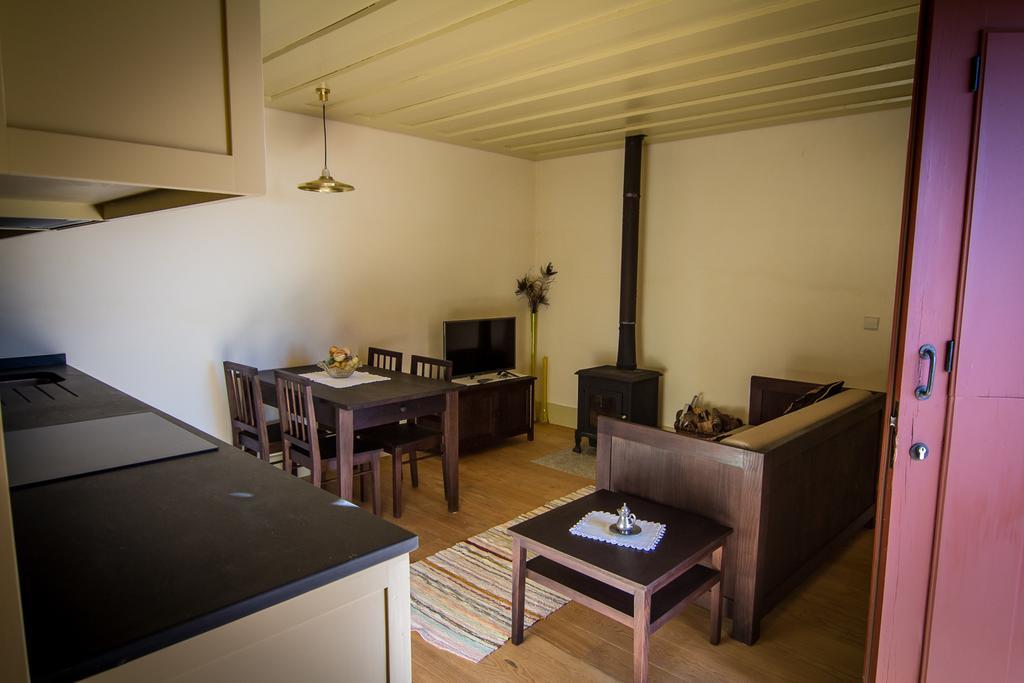 ヴァーレ・デ・カンブラ Casas Dos Avosゲストハウス 部屋 写真