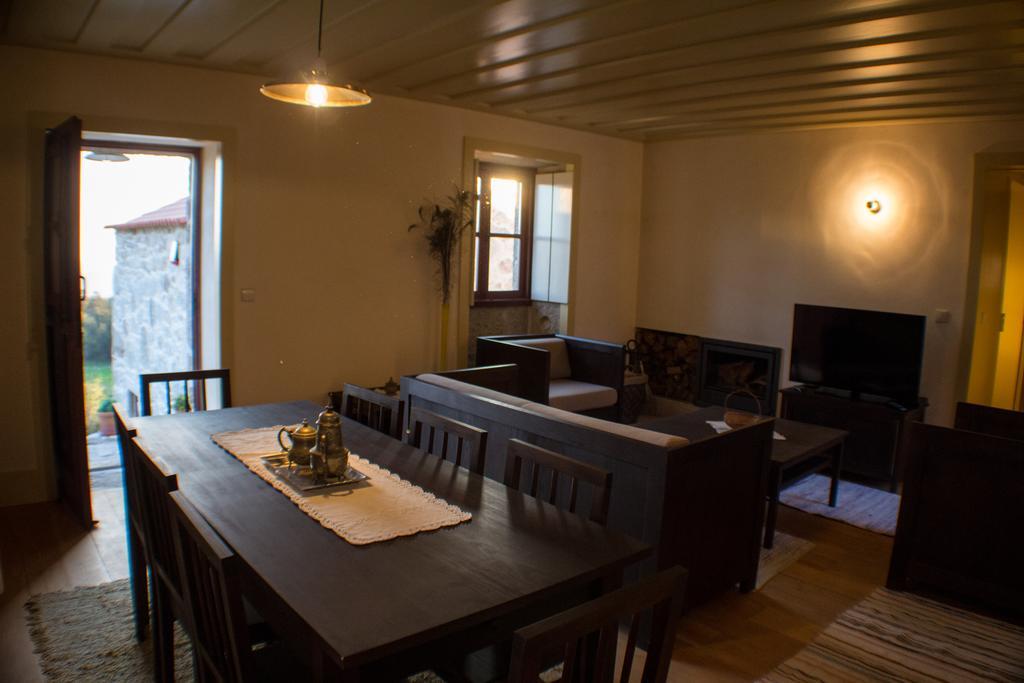 ヴァーレ・デ・カンブラ Casas Dos Avosゲストハウス 部屋 写真