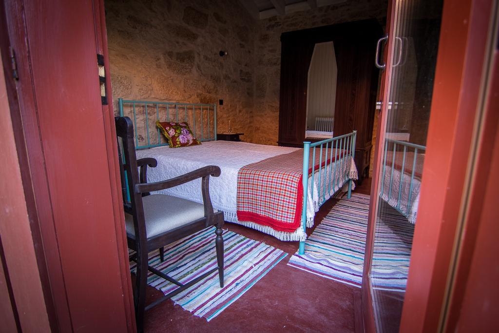 ヴァーレ・デ・カンブラ Casas Dos Avosゲストハウス 部屋 写真